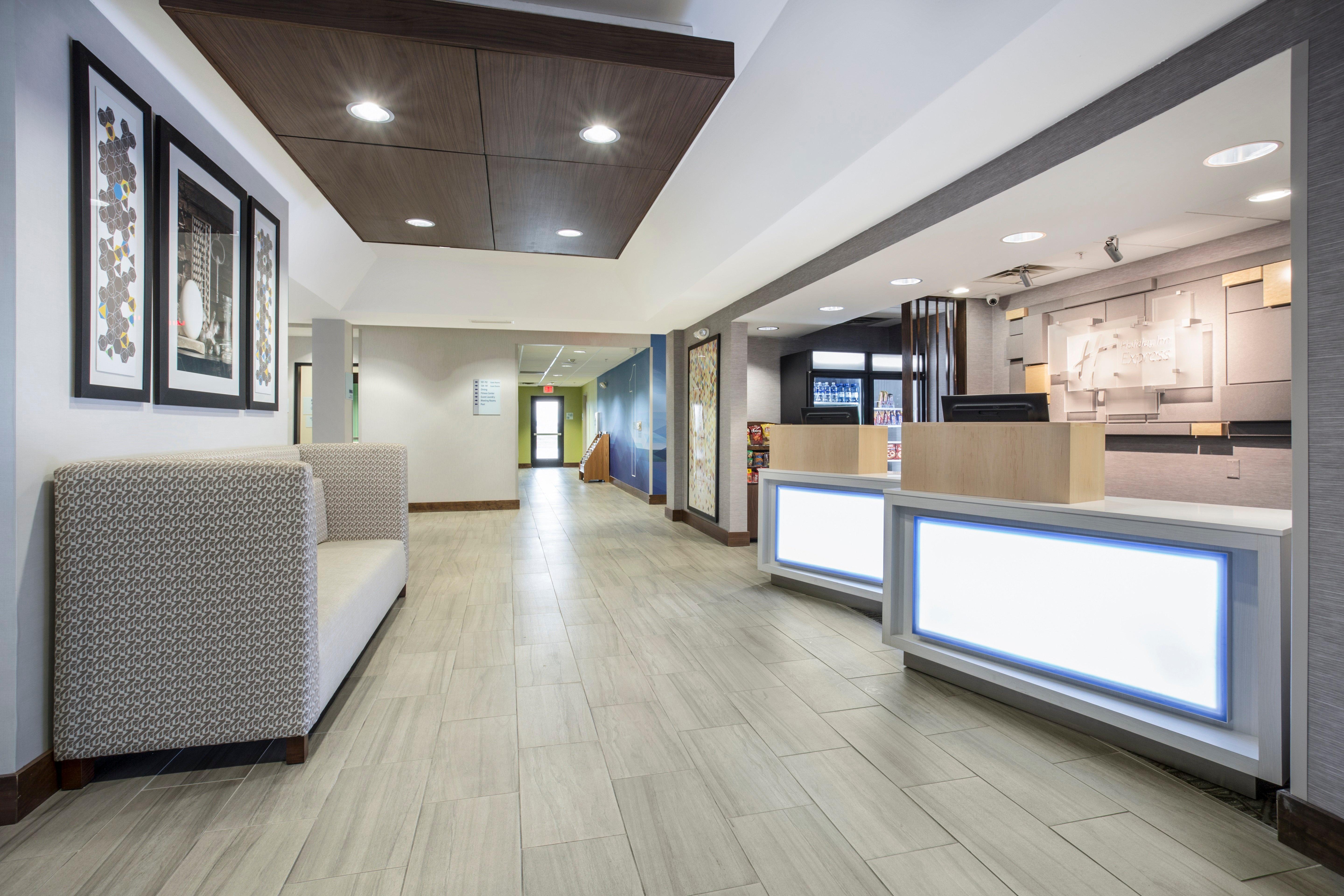 Holiday Inn Express Kansas City - At The Legends! By Ihg Bonner Springs Eksteriør billede