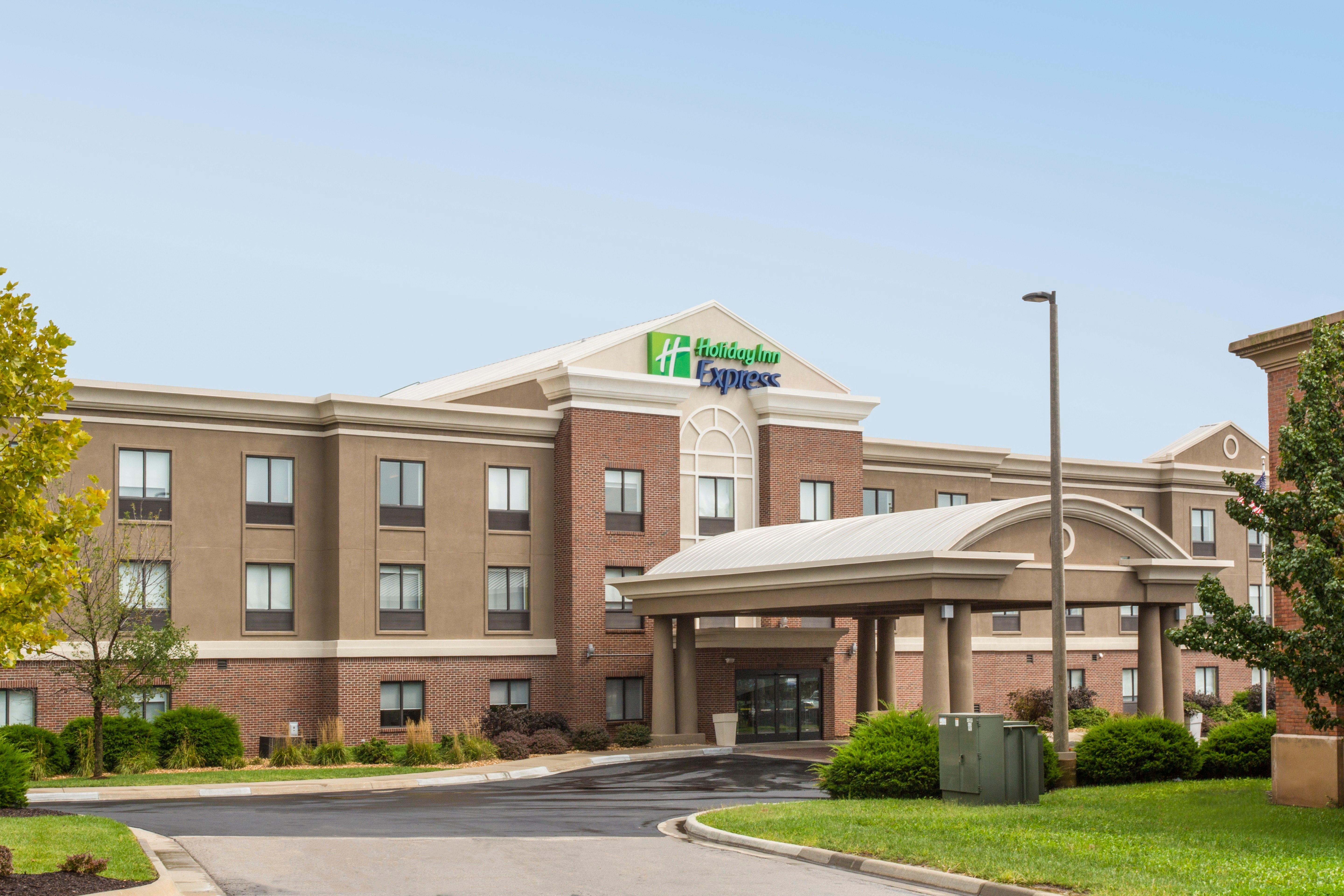 Holiday Inn Express Kansas City - At The Legends! By Ihg Bonner Springs Eksteriør billede